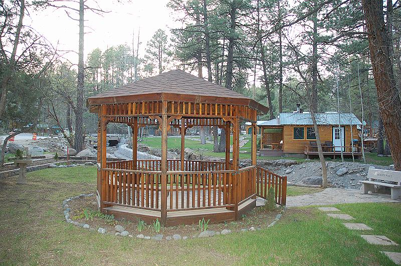 Nice gazebo.JPG